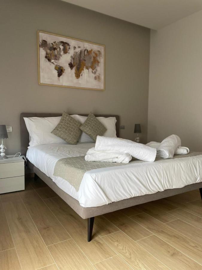 Notti O' Tunn Luxury Rooms In Centro Geraci Siculo Exterior foto