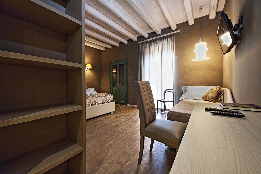 Notti O' Tunn Luxury Rooms In Centro Geraci Siculo Exterior foto