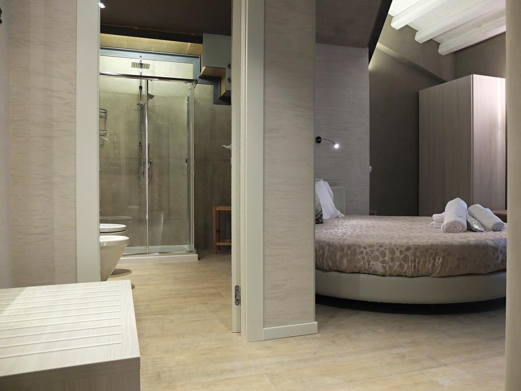 Notti O' Tunn Luxury Rooms In Centro Geraci Siculo Exterior foto